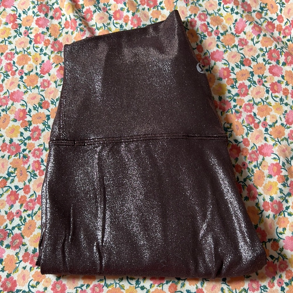 Lululemon Align Shine Limited Edition in French Press 25in Size 4/XS